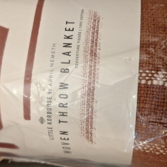 Little Korboose Woven Plaid Blanket Throw New - Picture 2 of 3